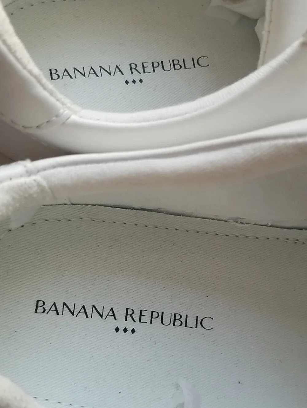 Banana Republic White Men's Low-Top Sneakers